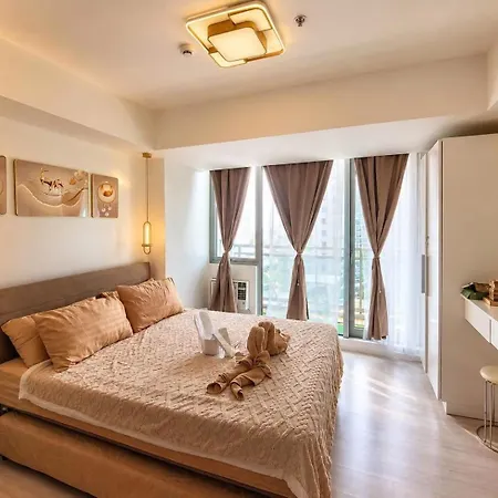 Casa Matthew Azure Staycation