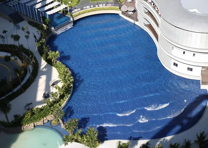 Casa Matthew Azure Staycation Манила